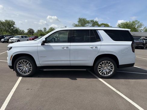 New 2026 Chevrolet Tahoe Premier w/ Sun And Tow Package AWD/4WD image 7