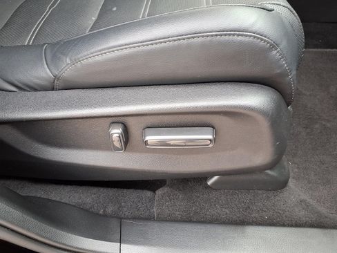 Used 2022 Honda CR-V EX-L image 12