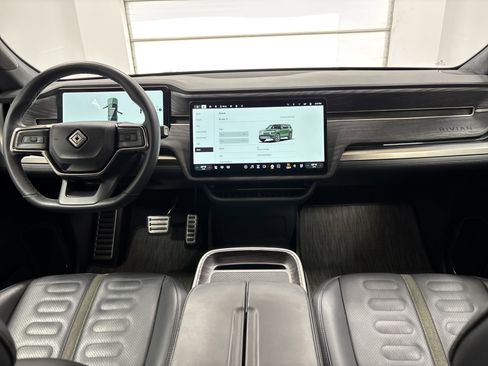 Used 2023 Rivian R1S Adventure AWD/4WD image 27