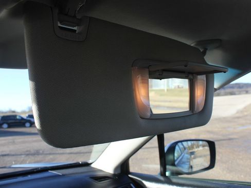 Used 2017 Subaru Outback 2.5i Premium image 24