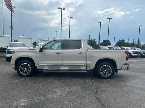 Used 2026 Chevrolet Silverado 1500 High Country w/ Technology Package AWD/4WD image 6