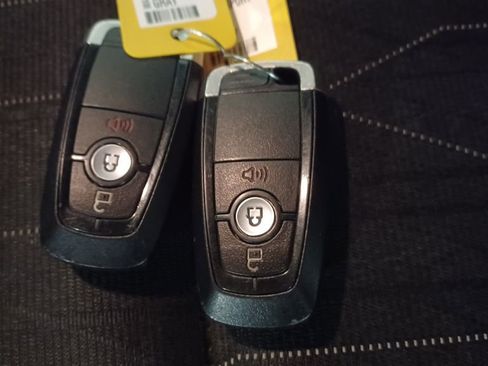 Used 2020 Ford EcoSport SE w/ SE Convenience Package image 10