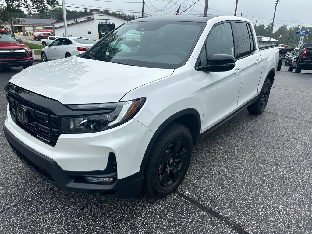 Used 2026 Honda Ridgeline Black Edition image 4