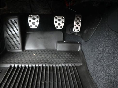 Used 2025 Toyota GR86 Premium image 8