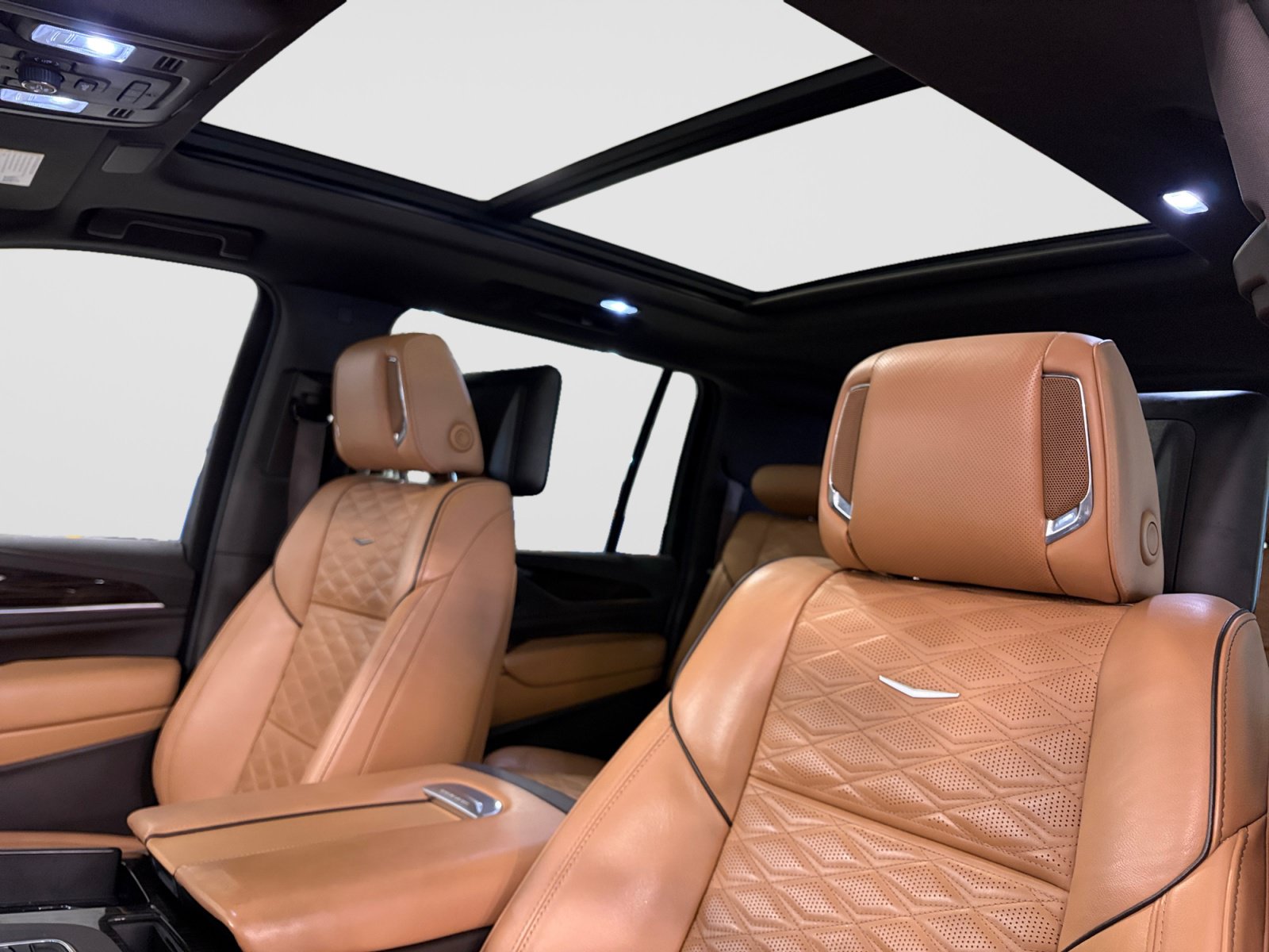 Used 2023 Cadillac Escalade ESV Sport w/ Touring Package AWD/4WD image 12