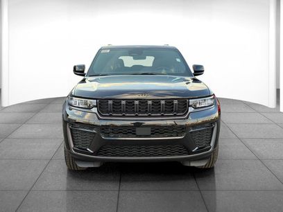 New 2026 Jeep Grand Cherokee Altitude