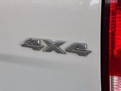 Used 2019 RAM 1500 Big Horn AWD/4WD image 16