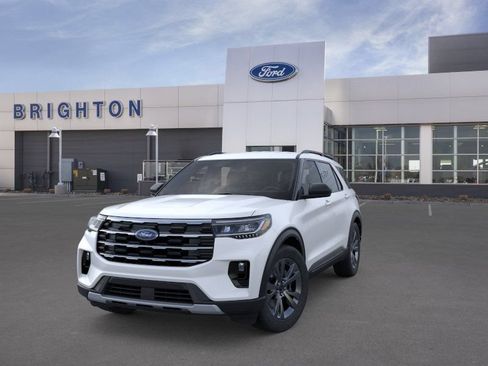 New 2026 Ford Explorer Active w/ Active Comfort Package AWD/4WD image 2