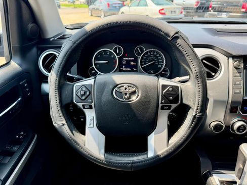 Used 2015 Toyota Tundra Platinum AWD/4WD image 16