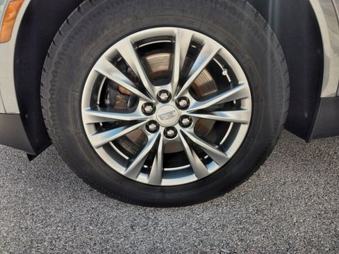 Used 2021 Cadillac XT5 Premium Luxury image 36