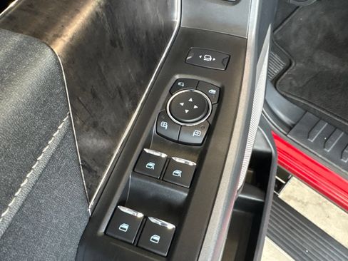 Used 2024 Ford F250 Lariat w/ Lariat Ultimate Package AWD/4WD image 12