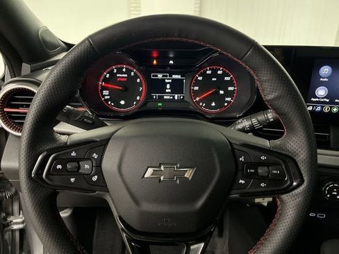 Certified 2025 Chevrolet Trax RS w/ Driver Confidence Package FWD image 11
