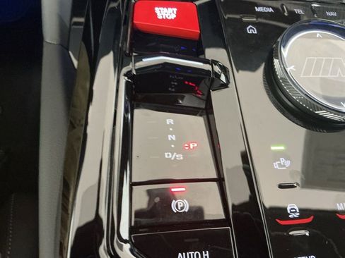 Certified 2026 BMW M5 w/ Carbon Package image 15