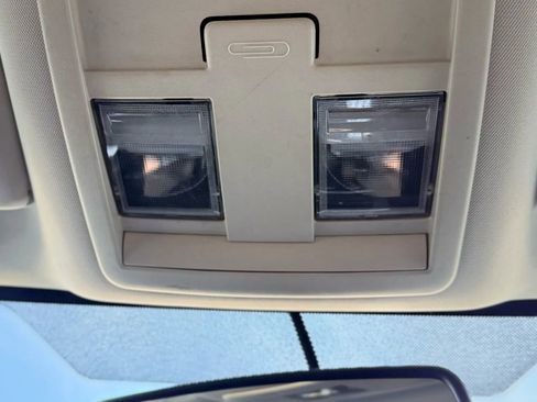 Used 2011 Dodge Nitro SXT image 20