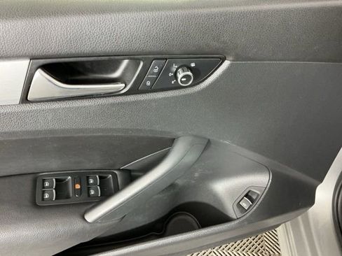 Used 2013 Volkswagen Passat 2.5 SE FWD image 11