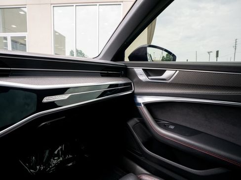 Used 2022 Audi RS 6 AWD/4WD image 49