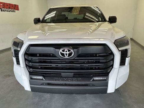 Used 2026 Toyota Tundra SR5 w/ SR5 Convenience Package AWD/4WD image 8