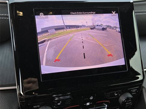 New 2025 Jeep Grand Cherokee Laredo X w/ Luxury Tech Group I image 13