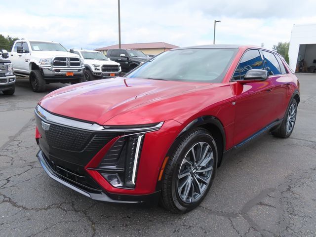 Certified 2024 Cadillac Lyriq Sport AWD/4WD image 3