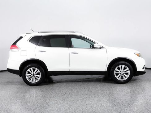 Used 2015 Nissan Rogue SV AWD/4WD image 10