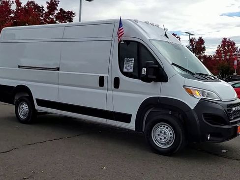 New 2026 RAM ProMaster 3500 w/ Premium Convenience Group image 2