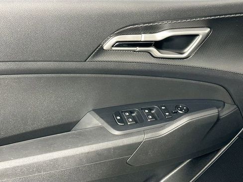 Used 2023 Kia Sportage LX image 23