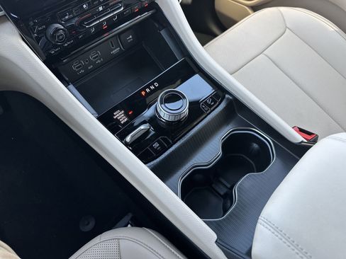 New 2024 Jeep Grand Cherokee Limited 4xe w/ Luxury Tech Group II image 44