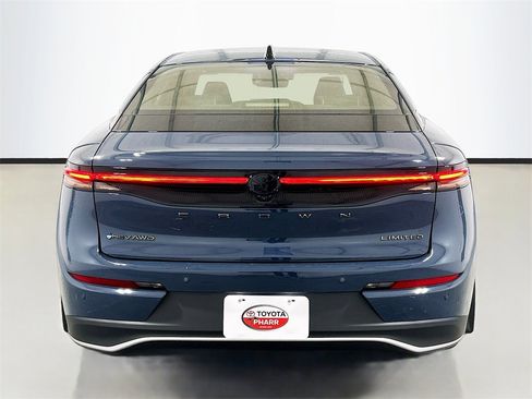 New 2026 Toyota Crown Nightshade image 5