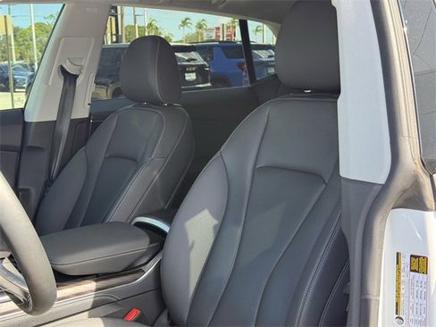 Used 2023 Audi Q8 Premium Plus w/ Premium Plus Package image 16