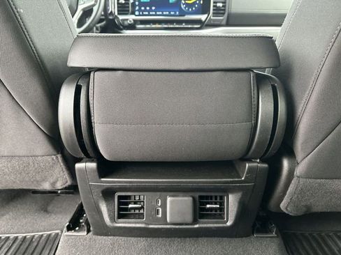 Used 2025 Chevrolet Silverado 1500 LT image 22