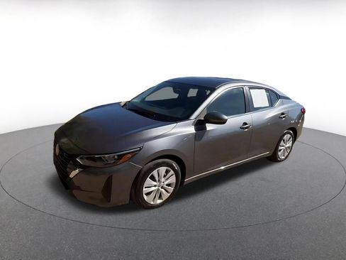 Used 2025 Nissan Sentra S image 8