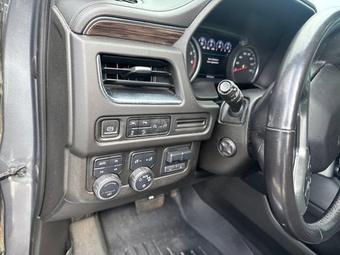 Used 2021 Chevrolet Tahoe Z71 w/ Z71 Off-Road Package AWD/4WD image 17