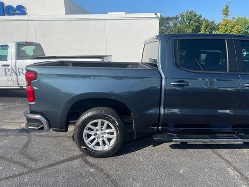 Used 2020 Chevrolet Silverado 1500 LT AWD/4WD image 4