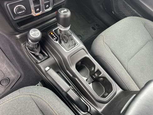 Used 2024 Jeep Wrangler Sport image 30