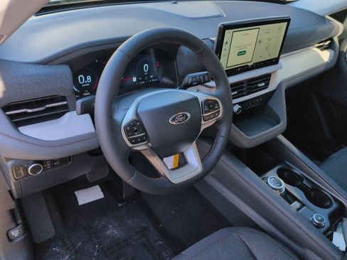 New 2026 Ford Explorer Active image 10