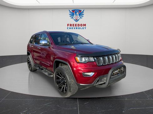 Used 2018 Jeep Grand Cherokee Limited image 7