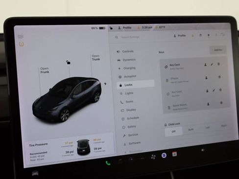 Used 2020 Tesla Model Y Performance AWD/4WD image 30