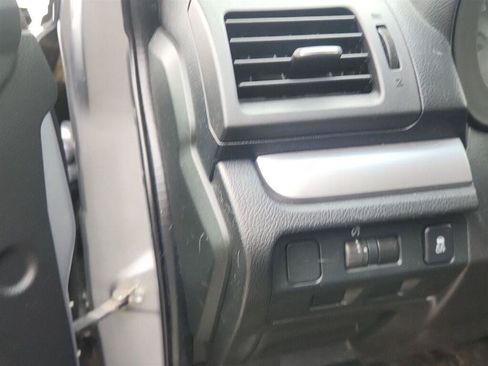 Used 2014 Subaru Forester 2.5i AWD/4WD image 13