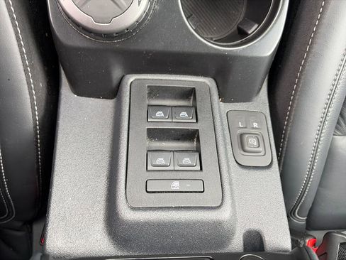 Used 2025 Ford Bronco Outer Banks image 28