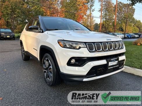 Certified 2022 Jeep Compass Limited image 2