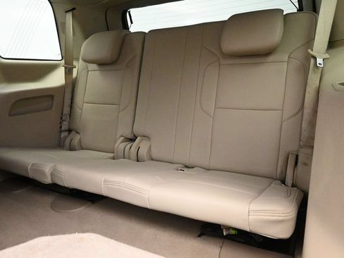 Used 2019 GMC Yukon Denali w/ Open Road Package RWD image 16