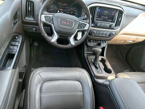 Used 2021 GMC Canyon Denali image 20