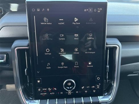 Used 2025 GMC Yukon Denali w/ Sun & Power Step Package image 21