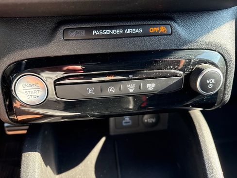 Used 2023 Ford Escape ST-Line w/ Tech Pack #1 AWD/4WD image 17