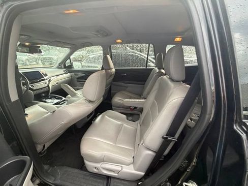 Used 2017 Honda Pilot Elite image 26