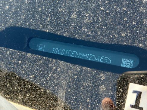 Used 2021 Chevrolet Colorado Z71 image 2