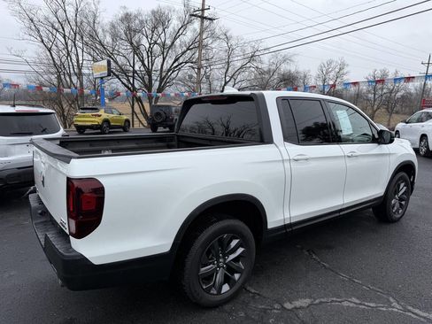 Used 2022 Honda Ridgeline Sport image 4