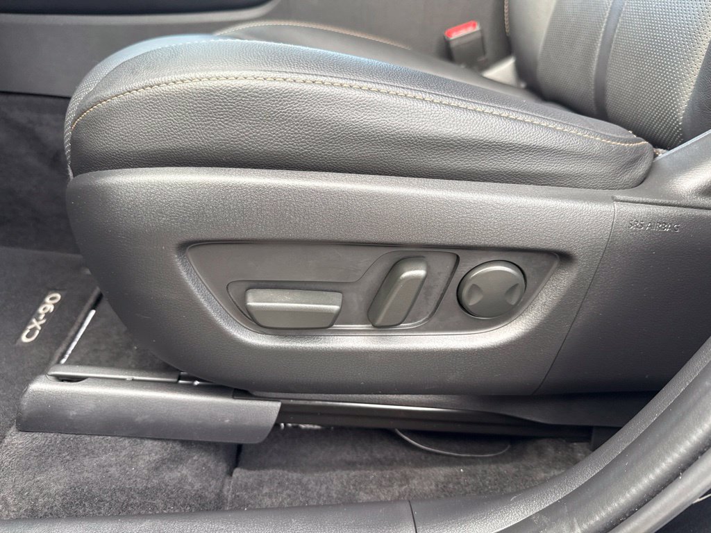 Used 2024 MAZDA CX-90 Plug-In Hybrid w/ Preferred AWD/4WD image 18