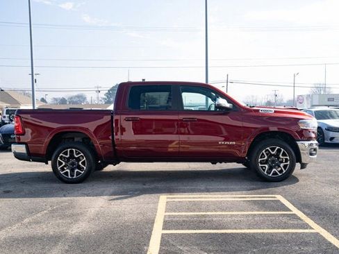 Certified 2025 RAM 1500 Laramie AWD/4WD image 6