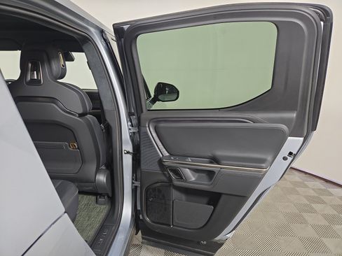 Used 2024 Rivian R1T Adventure AWD/4WD image 19